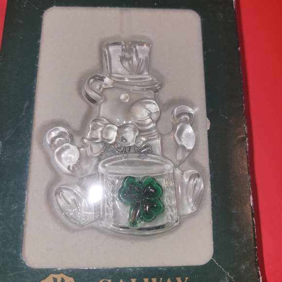 GALLWAY IRISH CRYSTAL BEAR - Picture 5 of 5